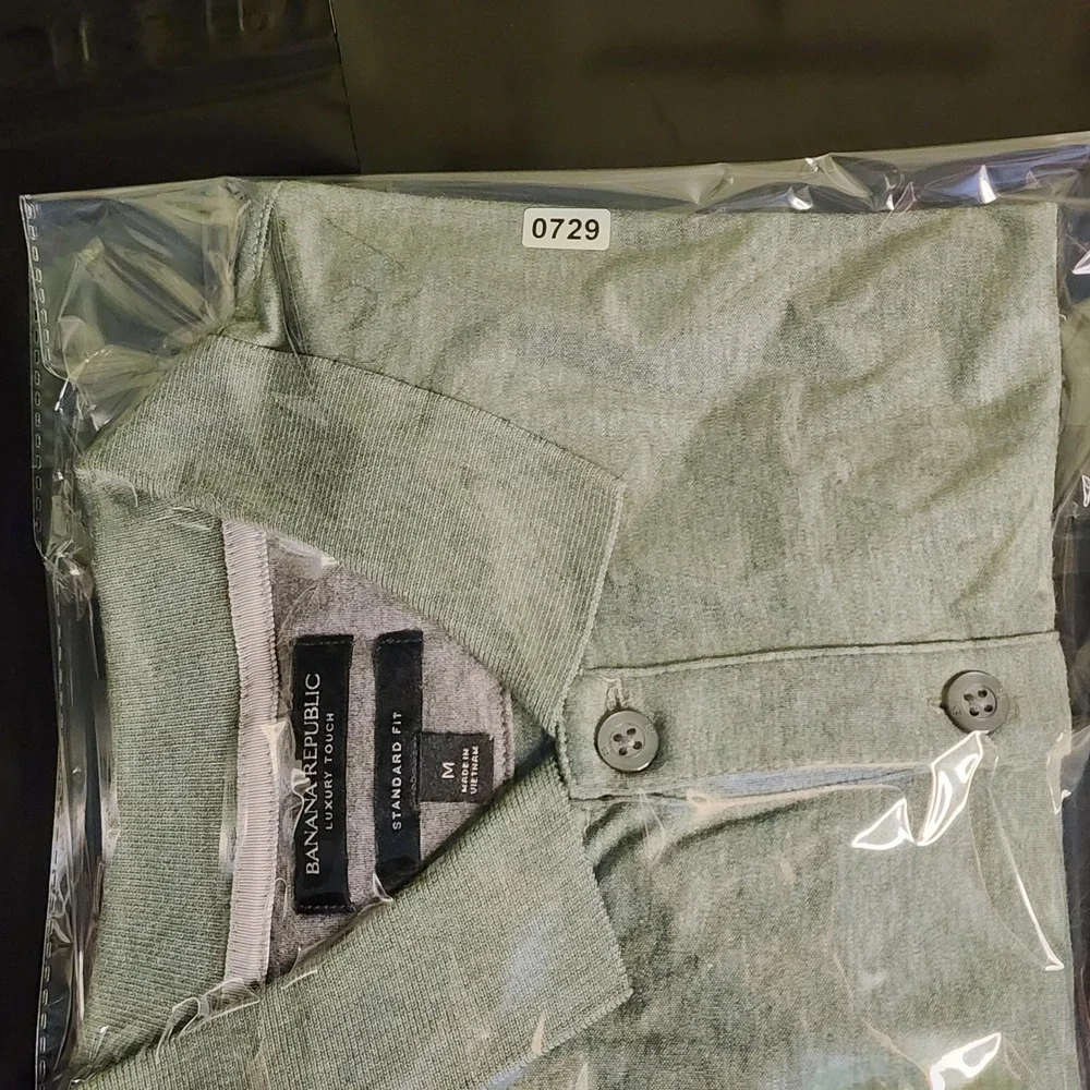 Banana Republic Polo Shirt Mens M Green Luxury Touch Cotton Excellent